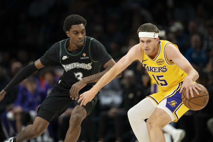 NBA: Los Angeles Lakers at Minnesota Timberwolves