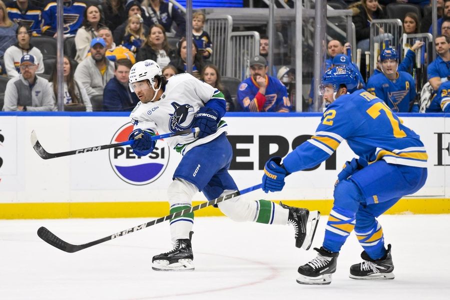 NHL: Vancouver Canucks at St. Louis Blues