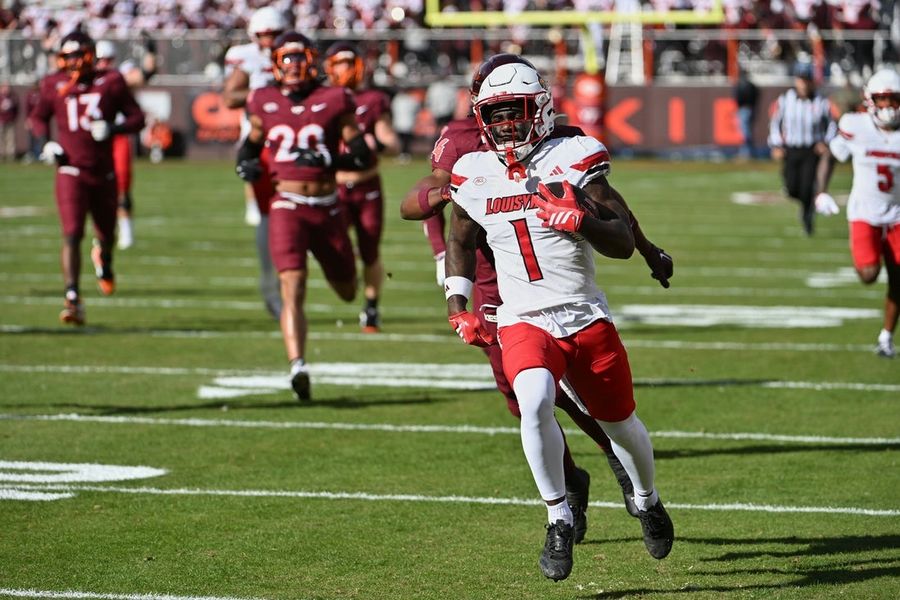 Louisville RB Isaac Brown exits with injury against Virginia Tech