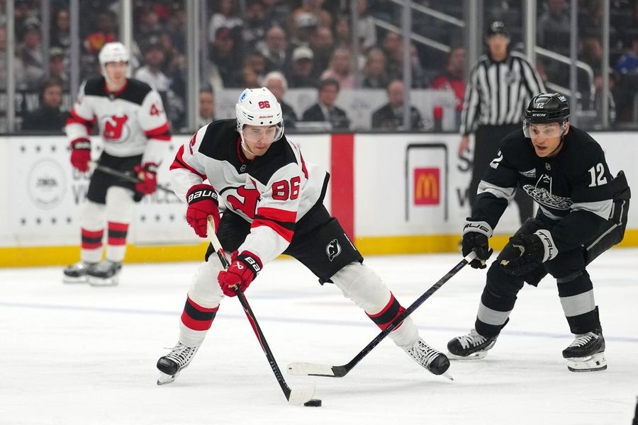 NHL: New Jersey Devils at Los Angeles Kings
