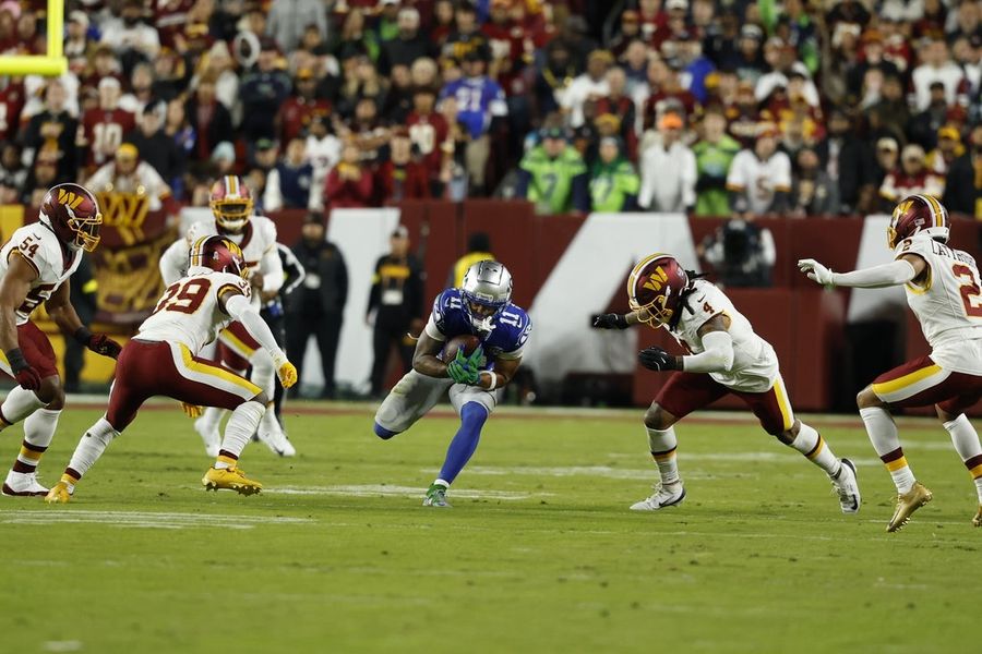 El linebacker de los Commanders, Frankie Luvu, fue suspendido por su tercera infracción por placaje ilegal con caída de cadera.