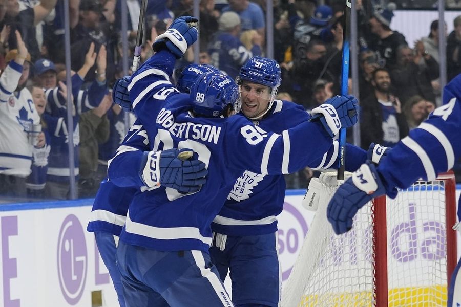 NHL: Pittsburgh Penguins at Toronto Maple Leafs