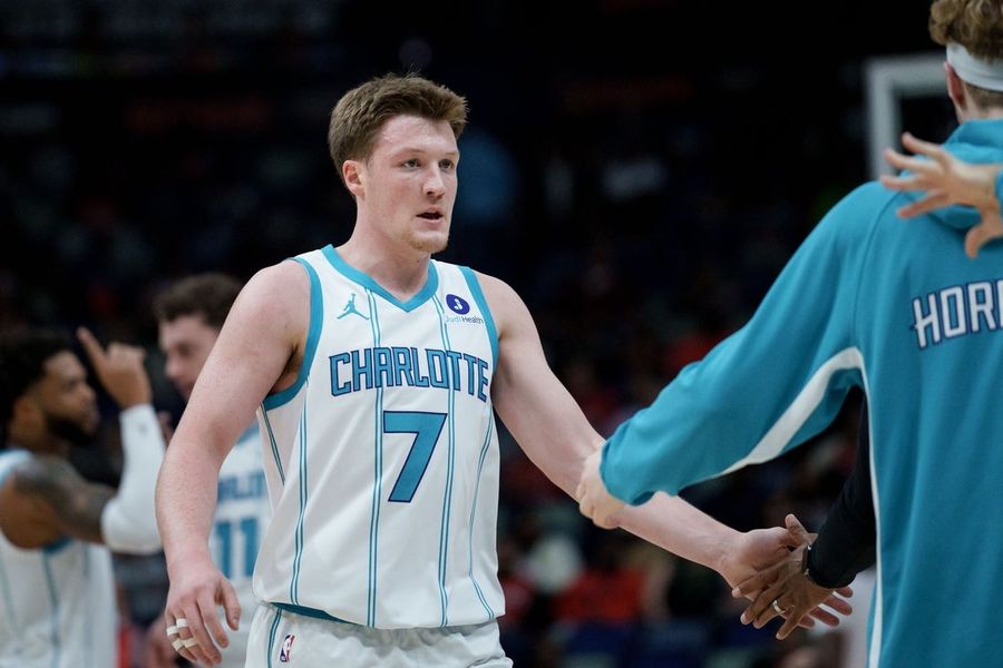 Hornets y Clippers en mala racha, buscando un cambio de rumbo.