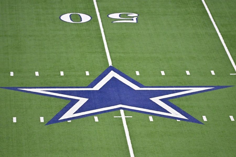 NFL: Arizona Cardinals at Dallas Cowboys
