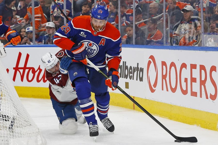NHL: Colorado Avalanche at Edmonton Oilers