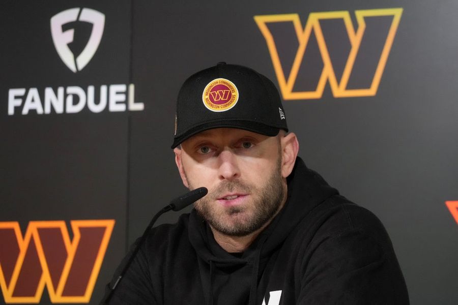 Reports: Commanders part ways with OC Kliff Kingsbury, DC Joe Whitt Jr.