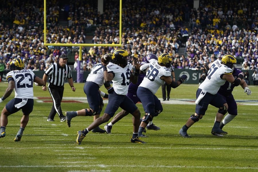Dominic Zvada's last-second FG lifts No. 18 Michigan over Northwestern