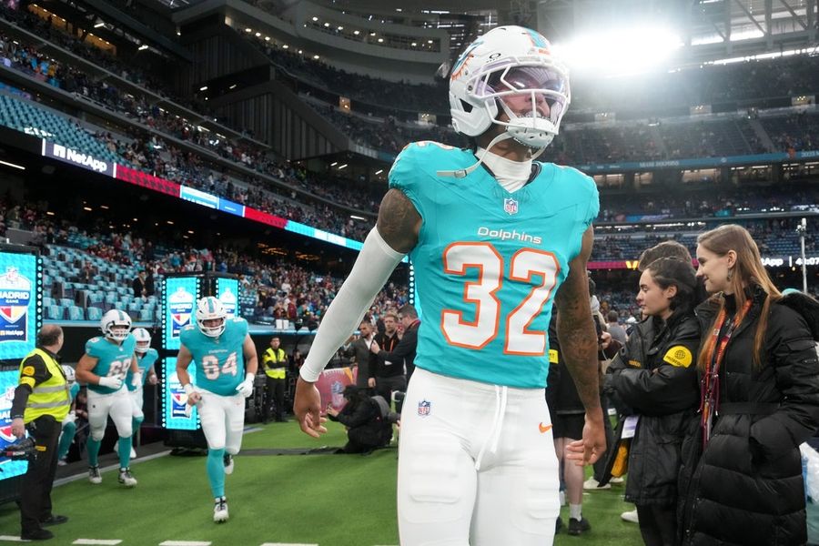 NFL: Madrid Game-Washington Commanders at Miami Dolphins