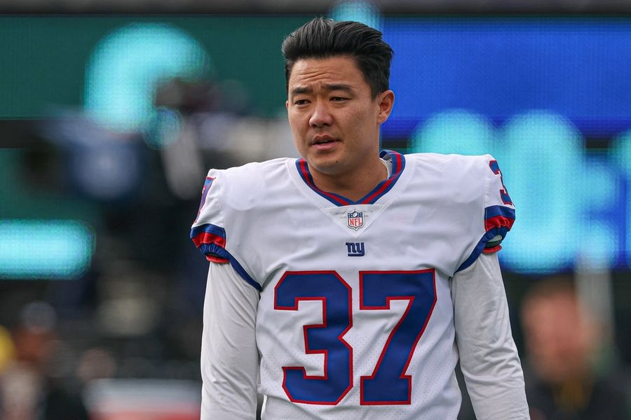 Jets add veteran Younghoe Koo to kicking competition