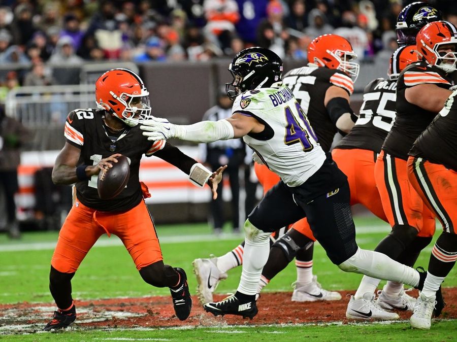 El linebacker de los Ravens, Teddye Buchanan (rodilla), no jugará contra los Bengals.