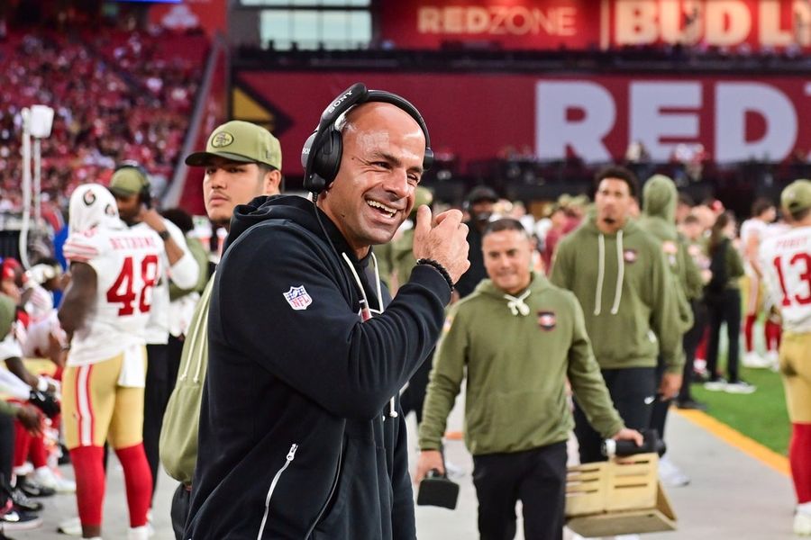 Informes: Los Titans se preparan para contratar al DC de los 49ers, Robert Saleh, como entrenador en jefe