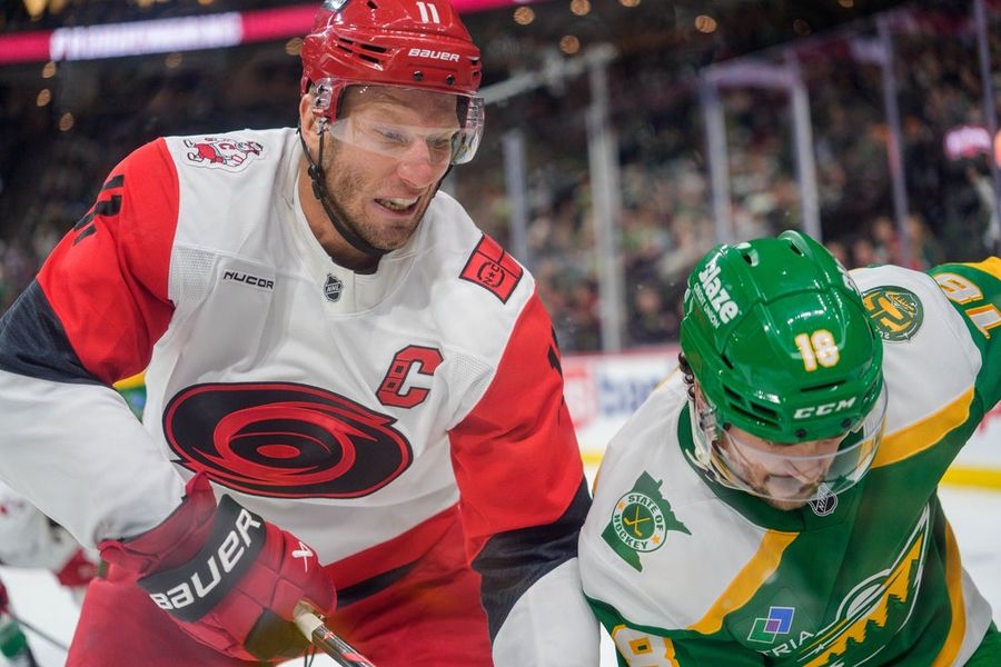 Prime Video adquiere los derechos exclusivos de transmisión local para 6 equipos de la NHL.
