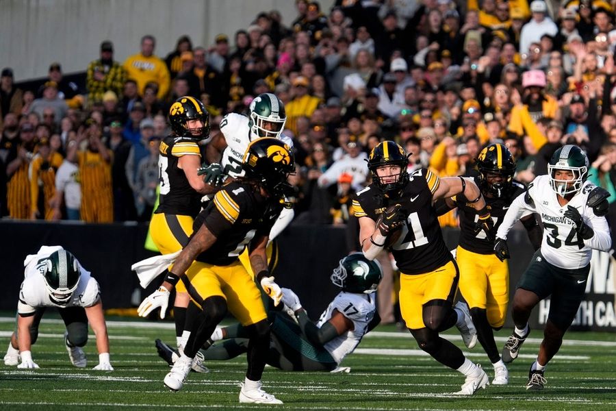 Syndication: Iowa City Press-Citizen