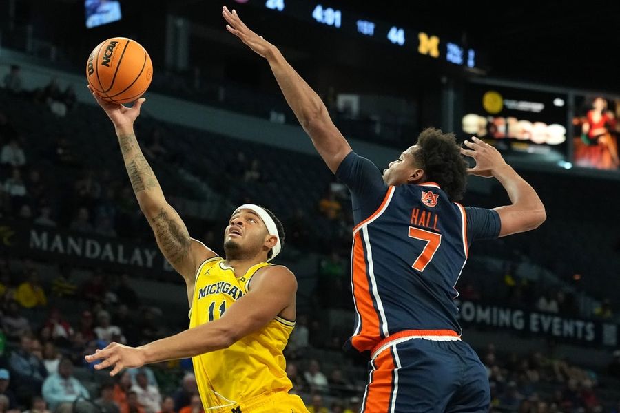 NCAA Basketball: Players Era Championship-Michigan at Auburn
