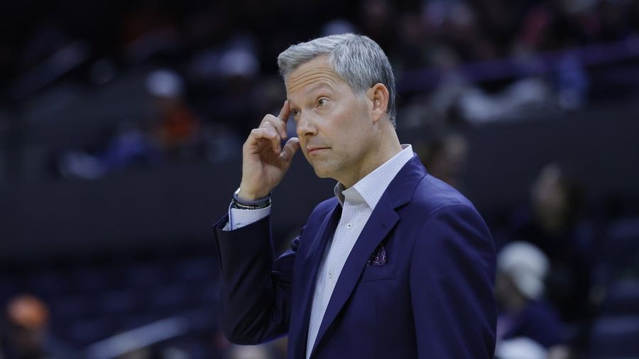 NCAA Basketball: Queens University of Charlotte at Virginia