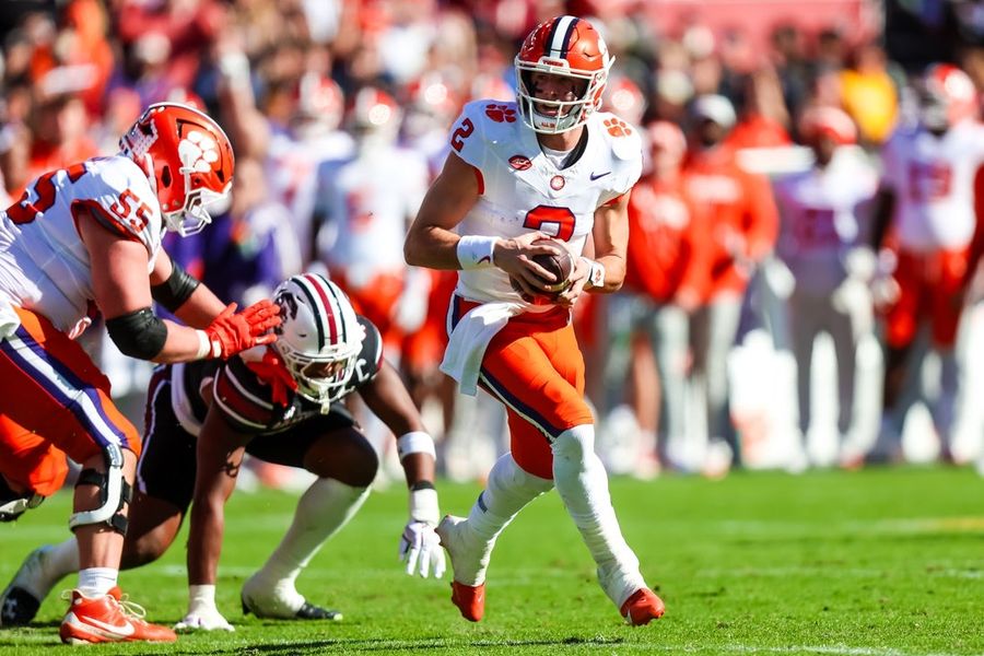 NCAA Football: Clemson at South Carolina