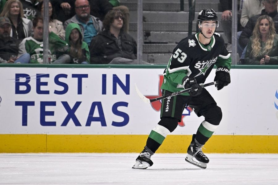 NHL: Ottawa Senators at Dallas Stars