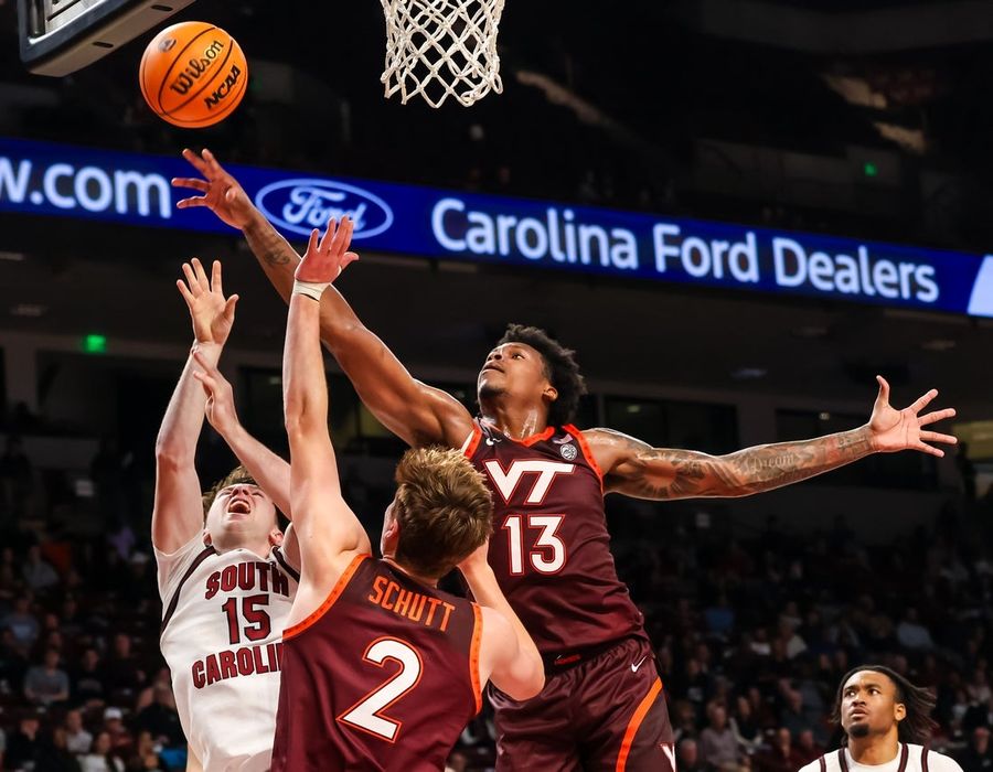 George Mason carries perfect record into date with Virginia Tech