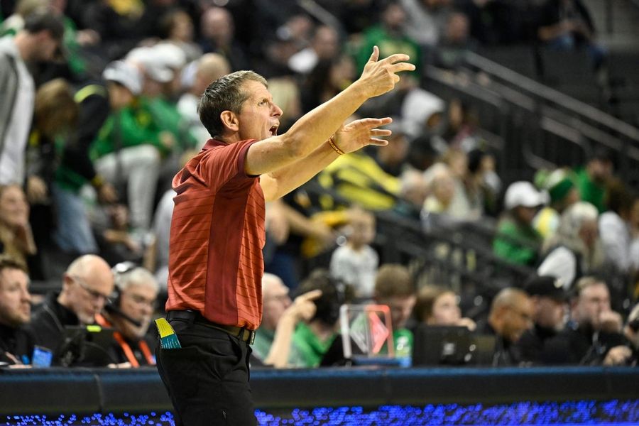 Southern California powers past San Diego thanks to 18-2 second-half run