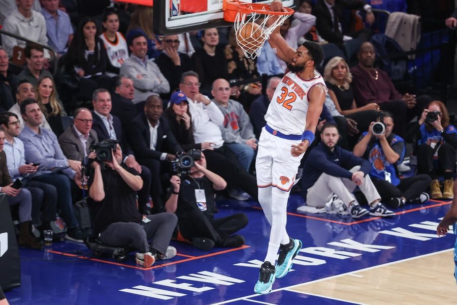Karl-Anthony Towns continues dominant play as Knicks sting Hornets