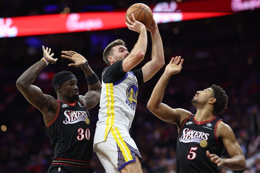 NBA: Golden State Warriors at Philadelphia 76ers