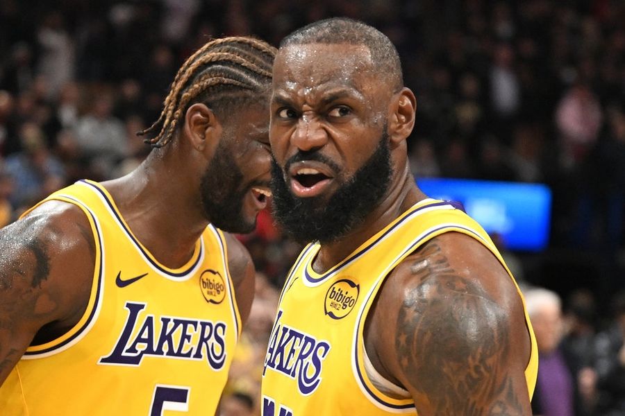 After streak-ending victory, LeBron James, Lakers head to Boston