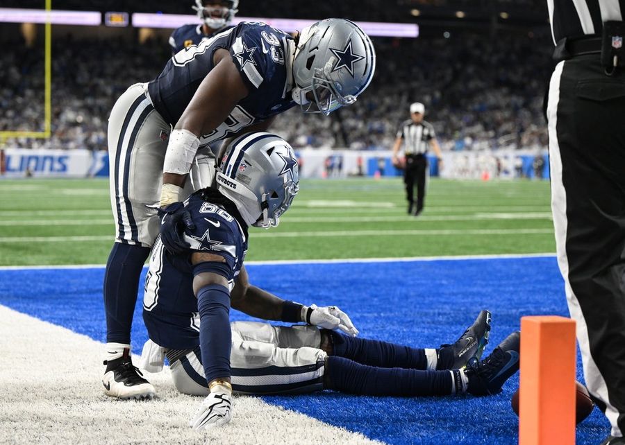 Cowboys WR CeeDee Lamb practices, still in protocol