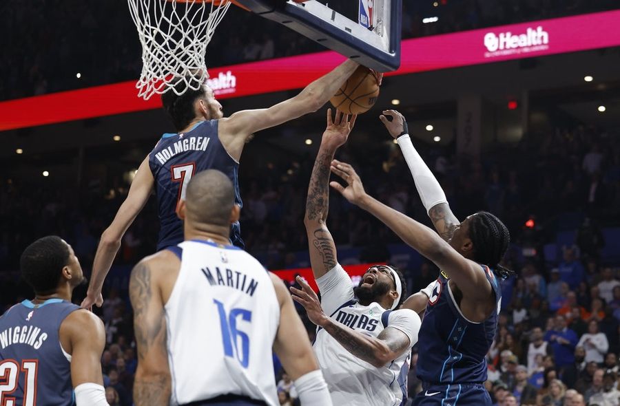 NBA: Dallas Mavericks at Oklahoma City Thunder