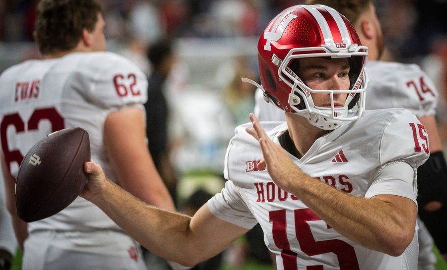 Indiana QB Fernando Mendoza wins program's first Heisman Trophy