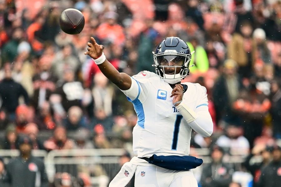 NFL: Tennessee Titans at Cleveland Browns
