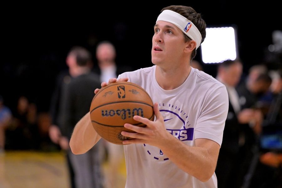 Reports: Austin Reaves to sign 4-year, $185M deal with Lakers