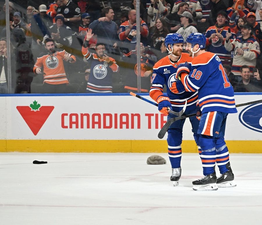 NHL: Detroit Red Wings at Edmonton Oilers