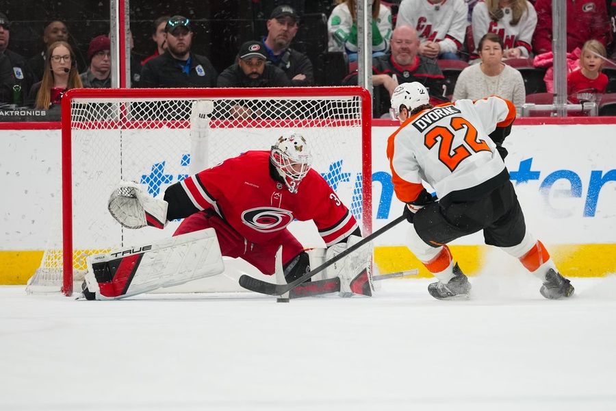 NHL: Philadelphia Flyers at Carolina Hurricanes