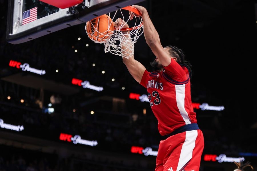 NCAA Basketball: CBS Sports Classic-St. John at Kentucky