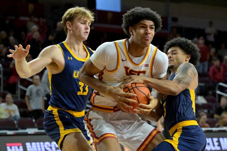 USC's hot shooting too much for Div. III UC Santa Cruz