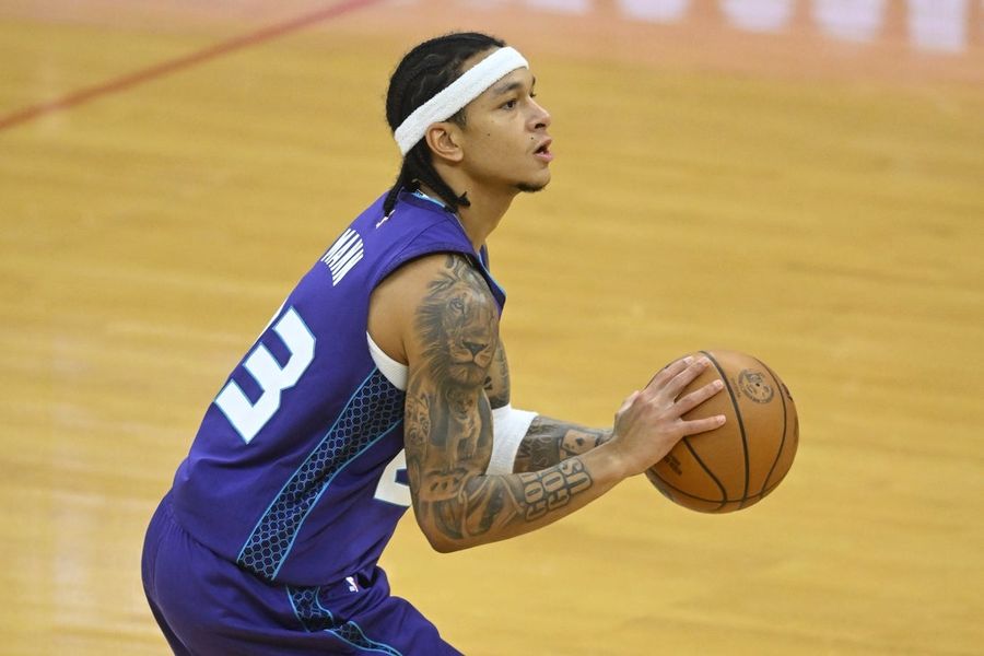 Wizards acquire G Tre Mann as part of 5-team trade