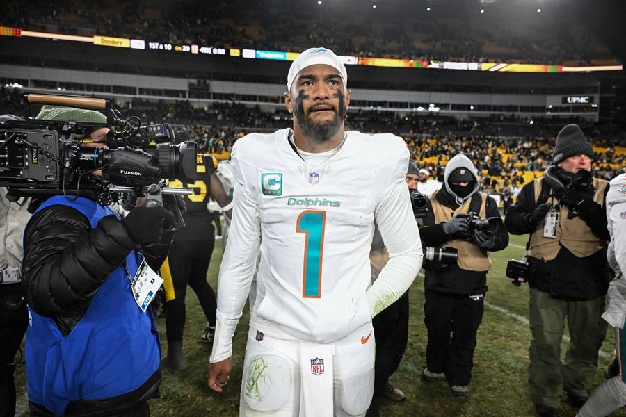 NFL: Miami Dolphins at Pittsburgh Steelers