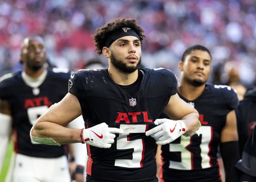Informe: Los Falcons firman una extensión de contrato de 4 años y 141 millones de dólares con el receptor Drake London.