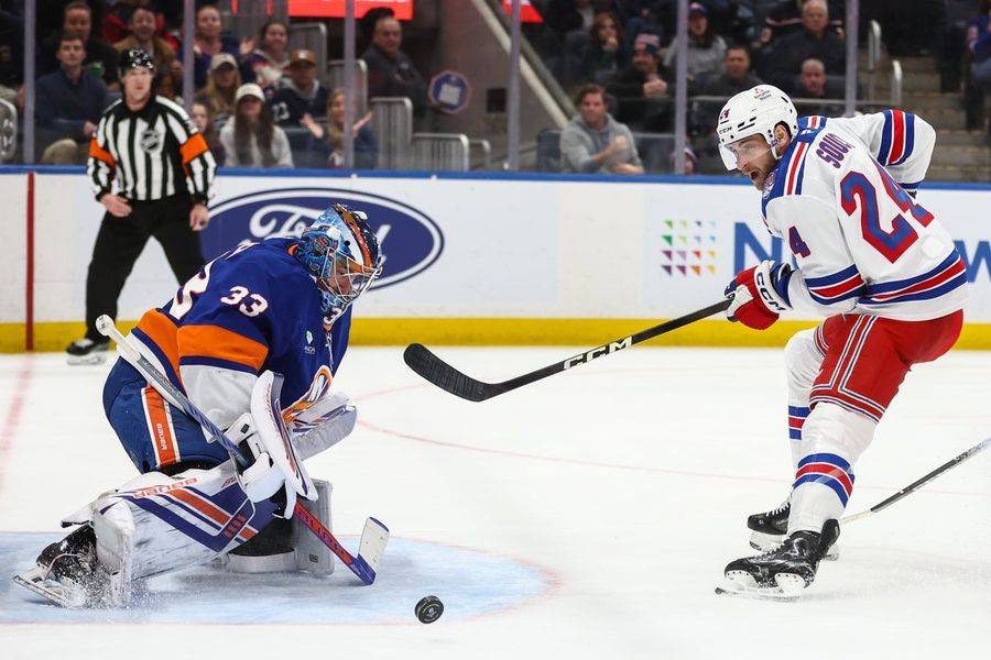 NHL: New York Rangers at New York Islanders