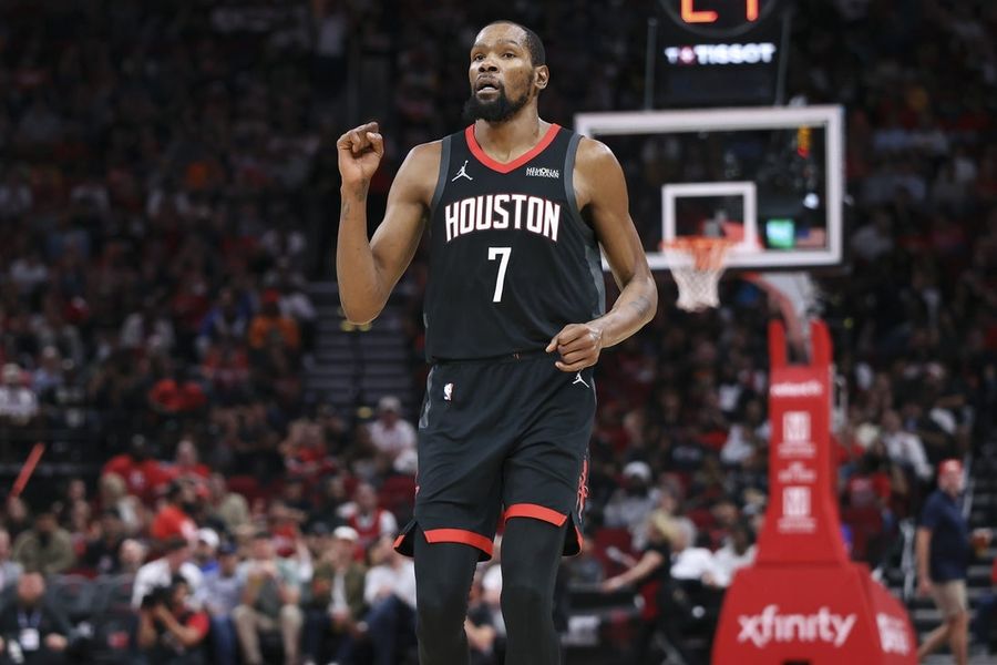 NBA: Cleveland Cavaliers at Houston Rockets