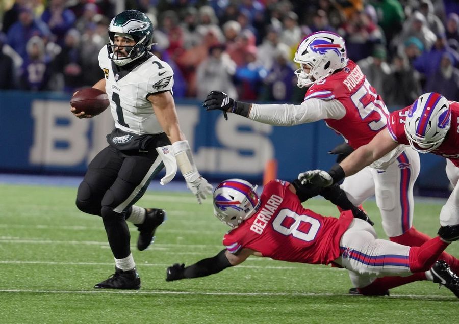 Eagles' Jalen Hurts puts perfect home playoff record on line vs. 49ers