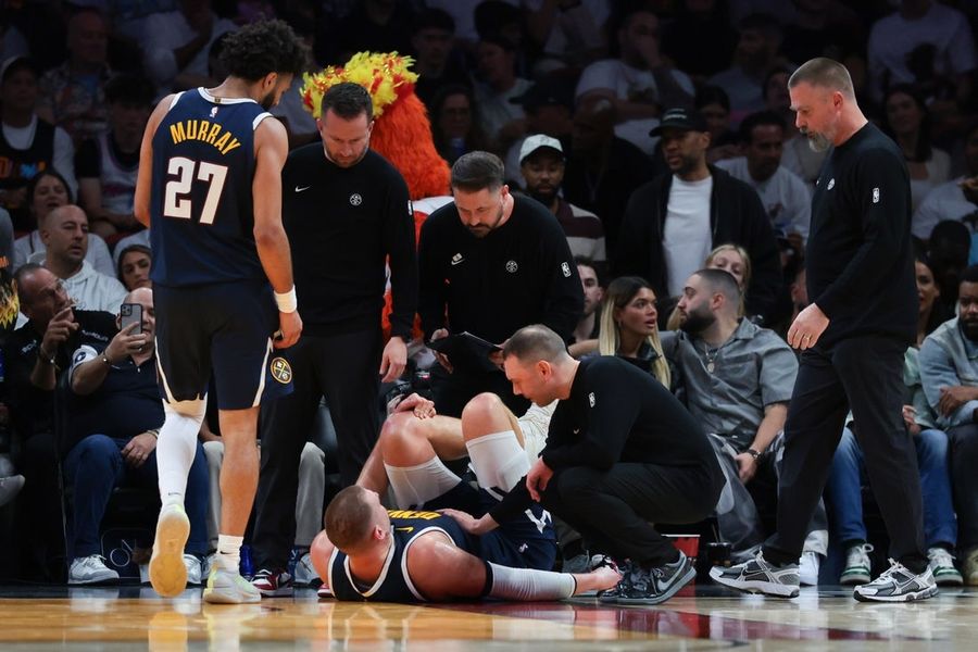 Nuggets' Nikola Jokic (knee) to undergo MRI after exiting vs. Heat