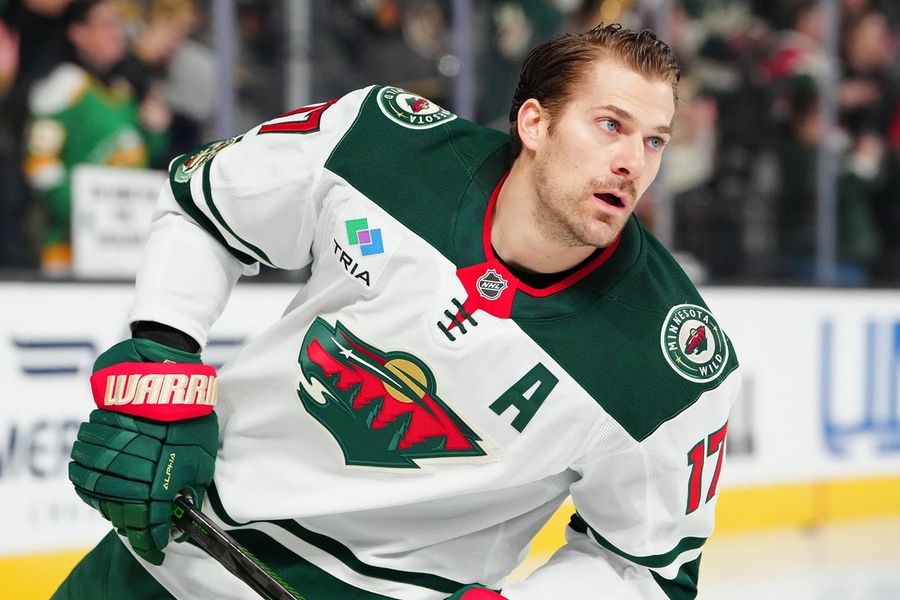 Wild F Marcus Foligno claims King Clancy Trophy