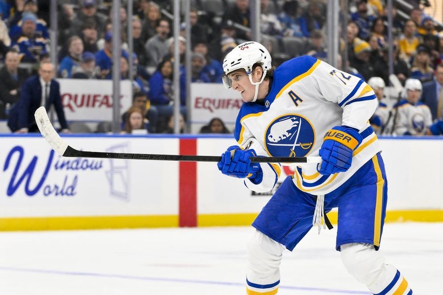 NHL: Buffalo Sabres at St. Louis Blues
