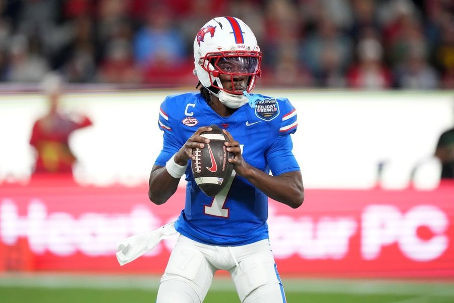 SMU QB Kevin Jennings (finger) limited in practice but good for Week 1