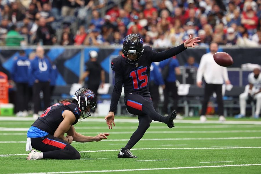 Ka'imi Fairbairn's 6 FGs help Texans beat Colts, lock up No. 5 seed