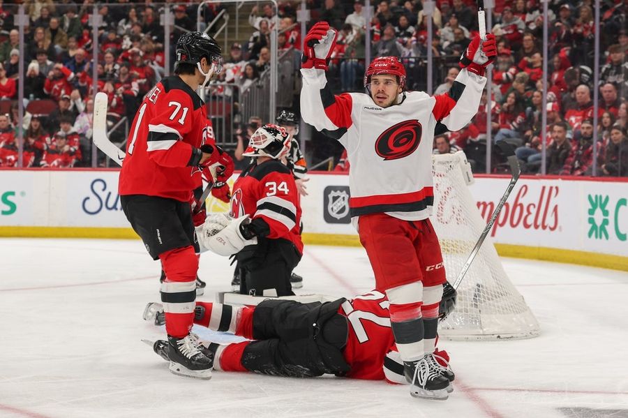 Hurricanes seek consistency while Stars eager for a win