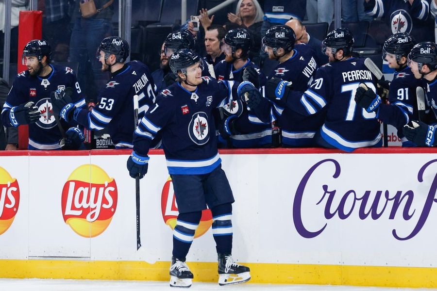 NHL: Los Angeles Kings at Winnipeg Jets