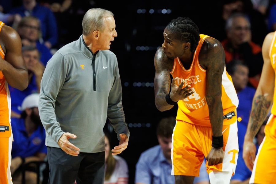 No. 21 Tennessee eyes turnaround vs. surging Texas A&M