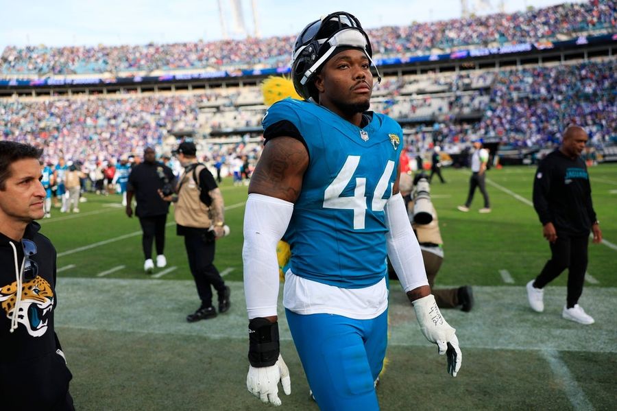 O defensive end dos Jaguars, Travon Walker, concorda com uma extensão de contrato de quatro anos e US$ 110 milhões.